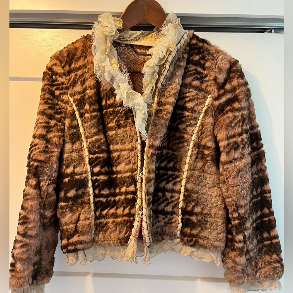 Elie Tahari 100% rabbit fur short jacket